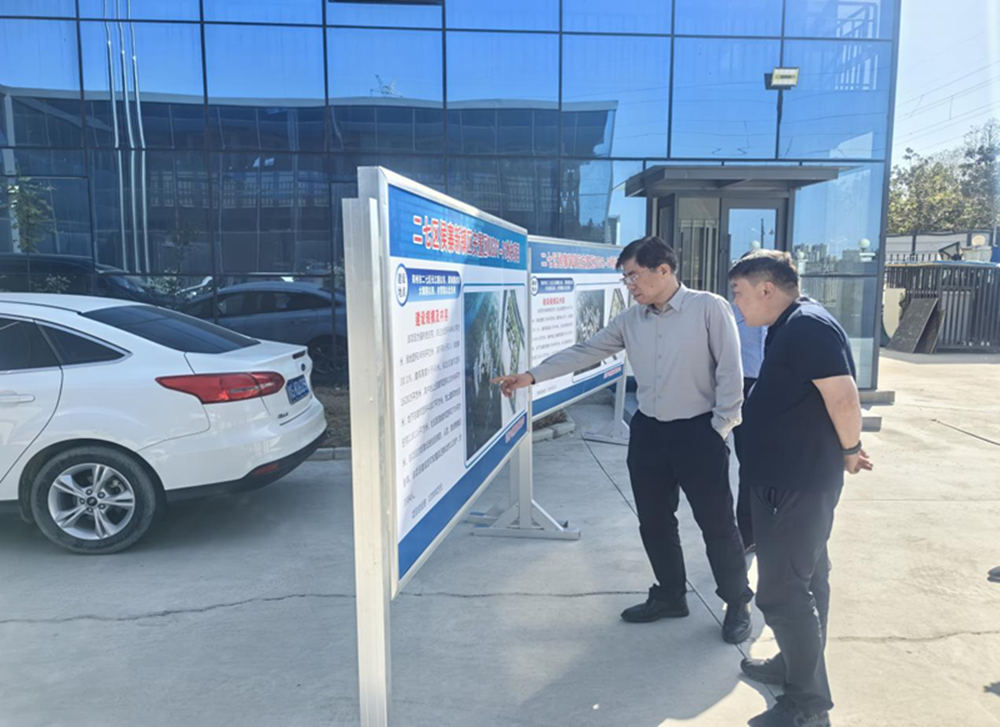 鄭州市建設(shè)投資集團(tuán)有限公司黨委書記、董事長汪洋到侯寨新鎮(zhèn)區(qū)安置區(qū)項(xiàng)目調(diào)研項(xiàng)目建設(shè)工作